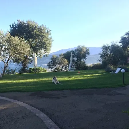 Nyaraló Li Schisani *