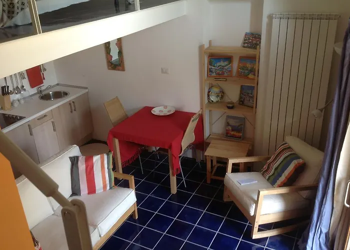 Nyaraló Li Schisani *